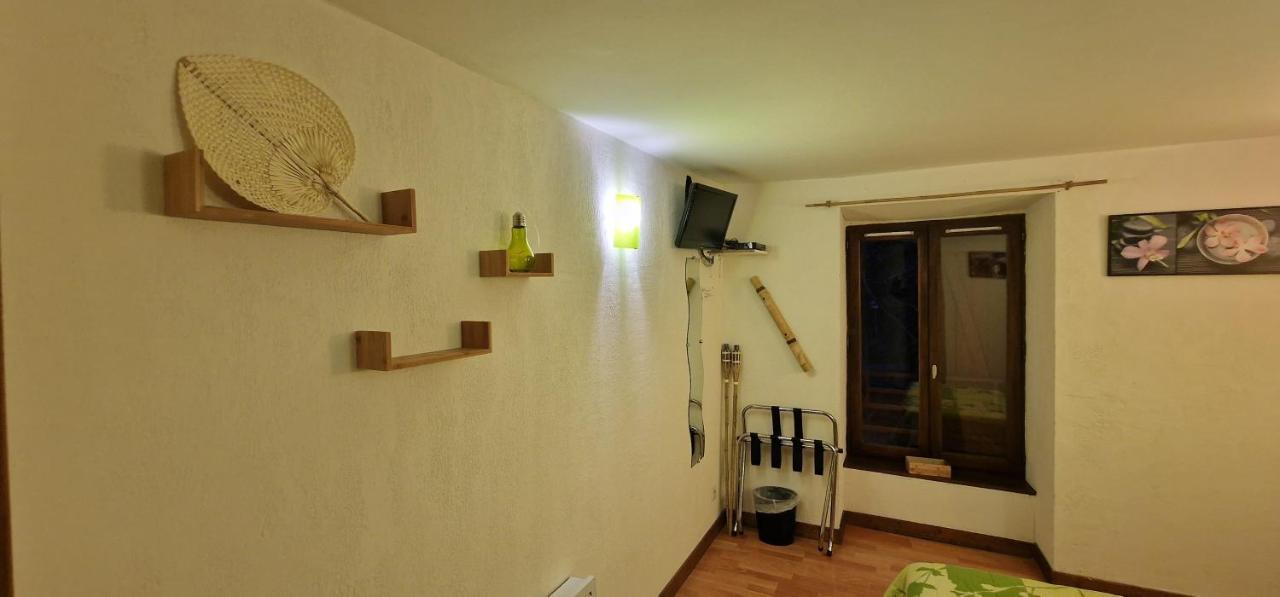 Chambres D'Hotes Les Lits Des Fees 세인트-플로레트 외부 사진